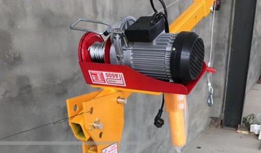 車載吊機(jī)搭配微型電動(dòng)葫蘆